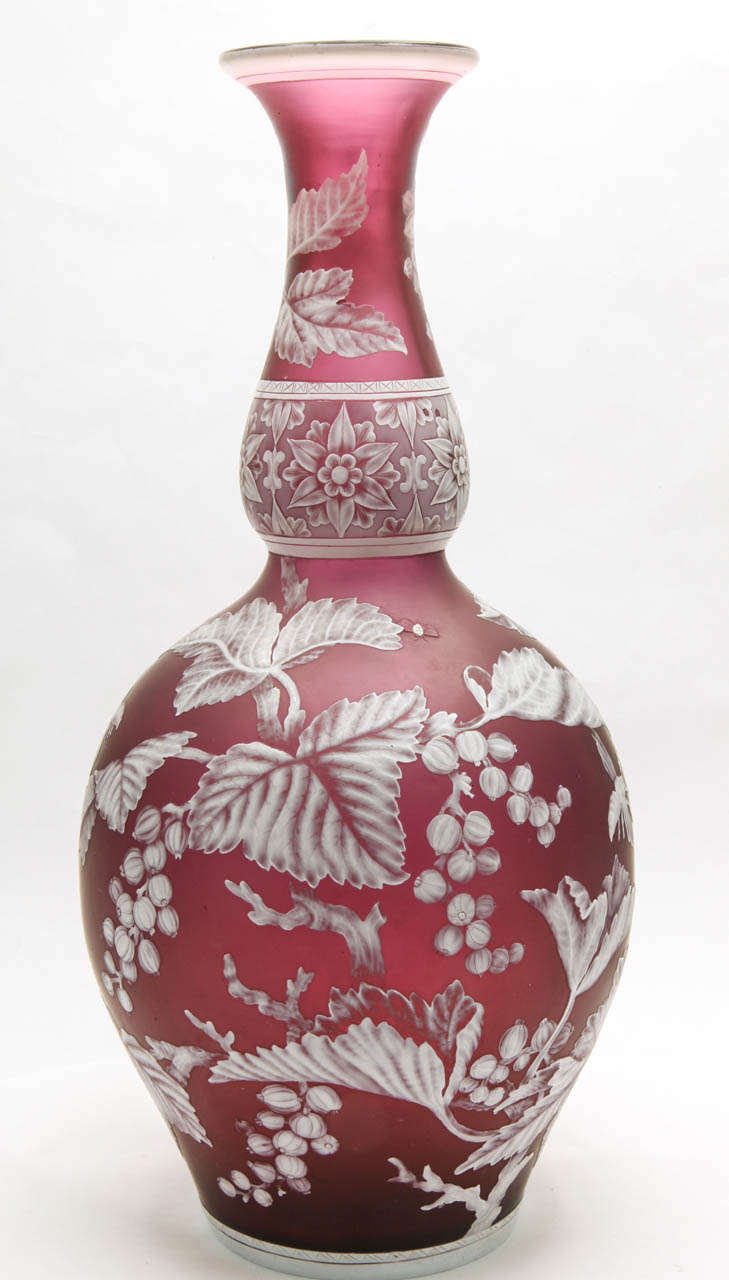 British An Important Unsigned Stevens & Williams Cameo Glass Vase For Sale