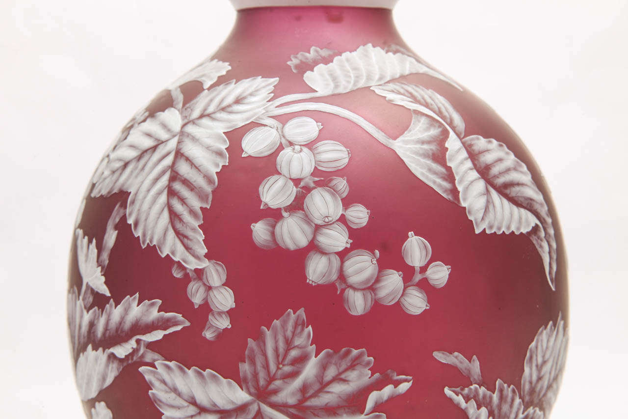 An Important Unsigned Stevens & Williams Cameo Glass Vase For Sale 2