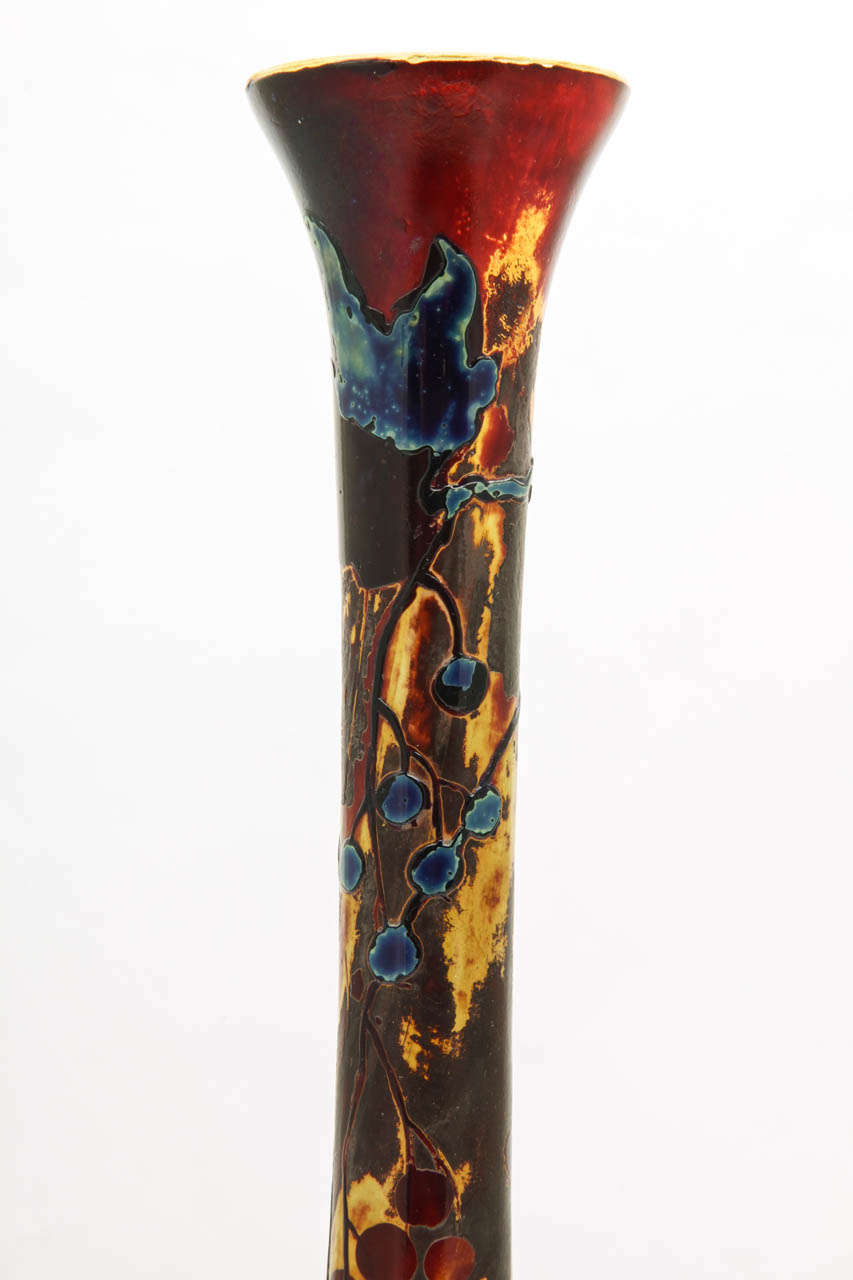 A Beautiful Signed Muller Croismare Cameo Glass vase 2