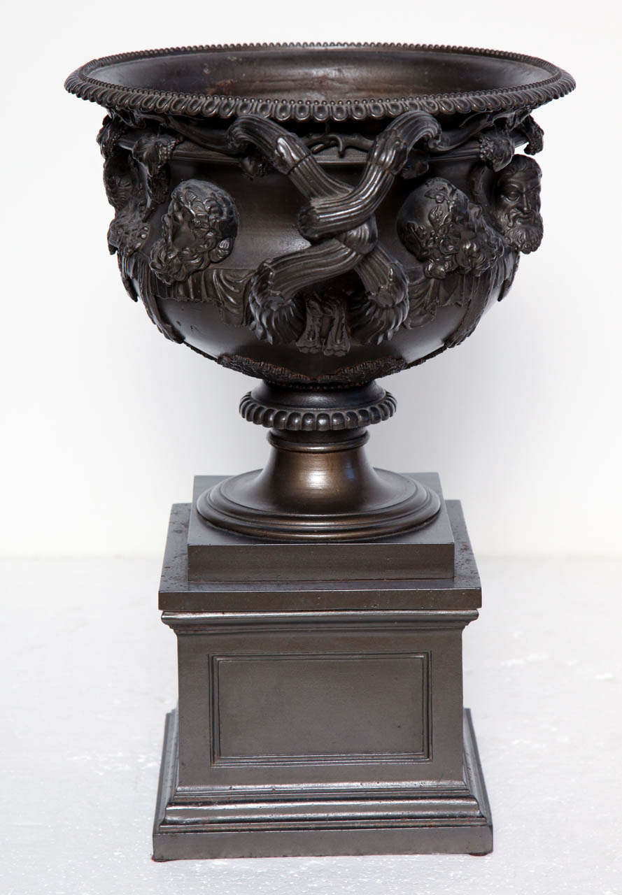 19th Century Iron Warwick Vase In Good Condition For Sale In New York, NY
