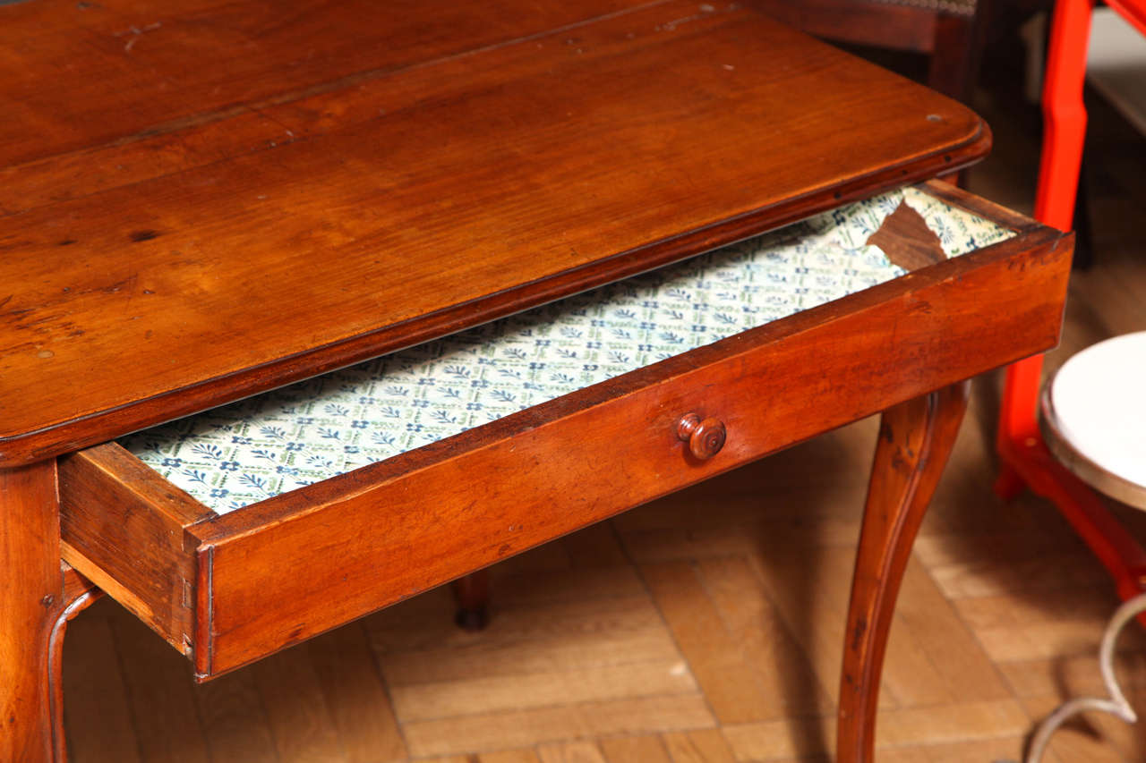 A 19th Century French Cherry Wood Writing Table For Sale 5