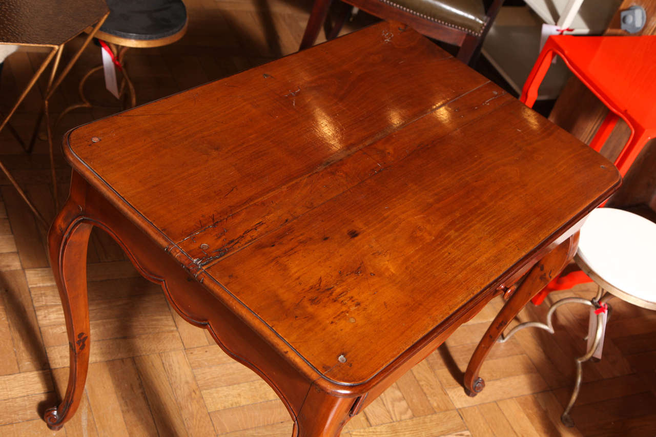 A 19th Century French Cherry Wood Writing Table For Sale 6