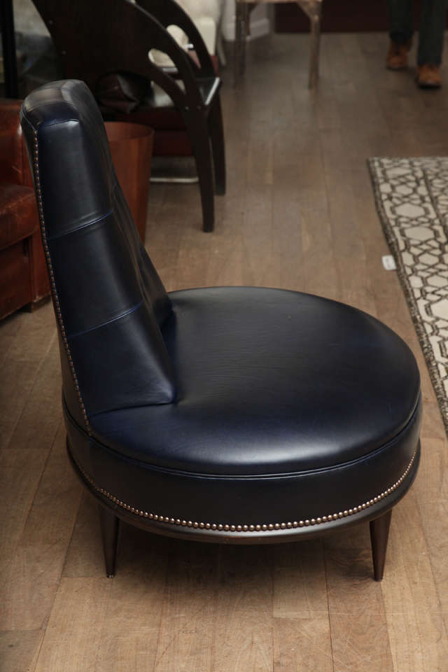 Mid-20th Century Oval Leather Lounge