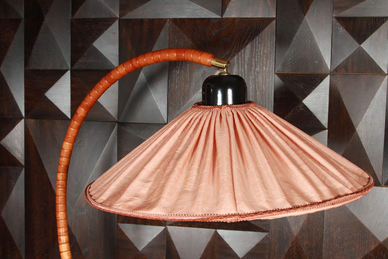 TULIP-SHAPED DANISH FLOOR LAMP, Early 20th Century For Sale 2