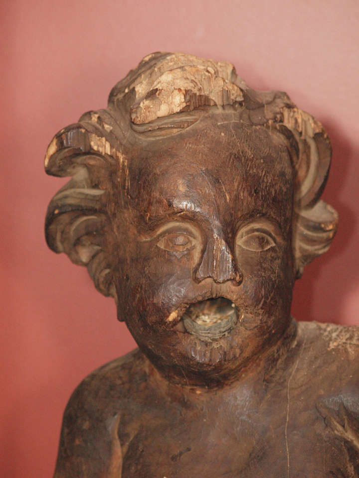 Italian 17th century Carved wood Putti For Sale