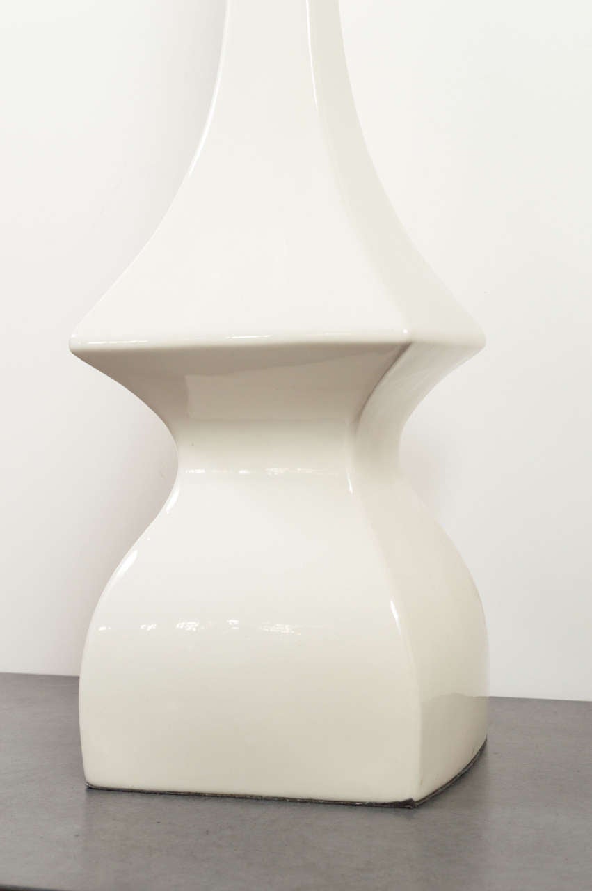 Mid-20th Century 1960s White Ceramic Table Lamp