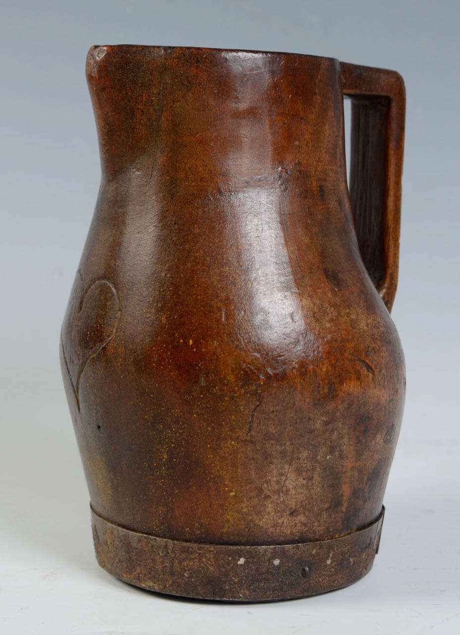 19th Century French Carved Wooden Jug In Good Condition In Paris, FR