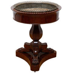 Circular Mahogany Jardiniere Resting on a Tripod Ending on Paw Feet