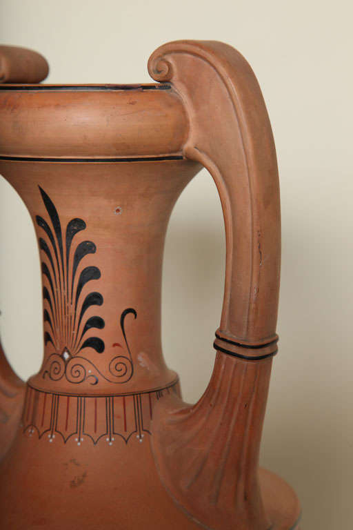 Dänische Terrakotta-Amphore aus Amphora im Angebot 5