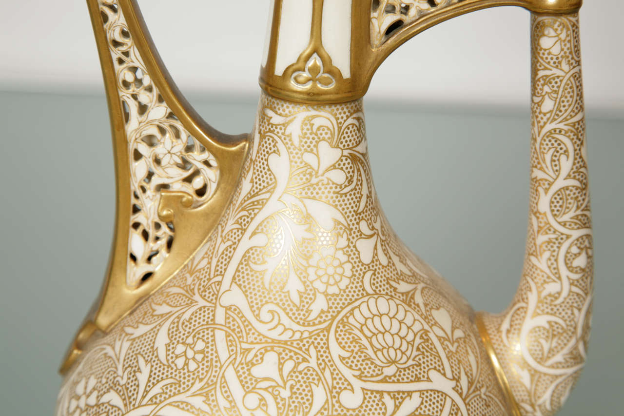 British English Porcelain Ewer in the Islamic Style, 19th Century For Sale