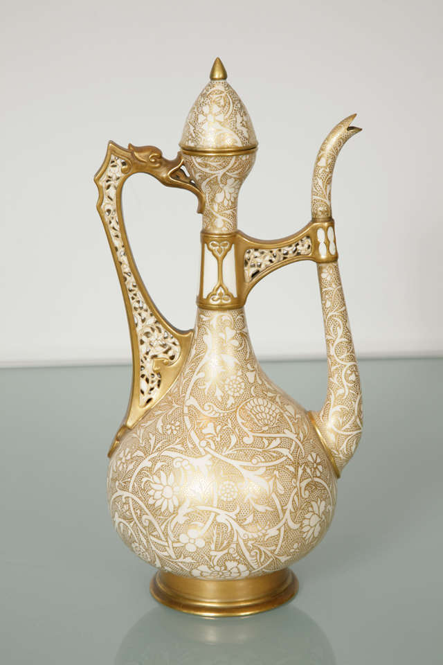 Orientalist ceramic ewer with gilt decoration made in the Worcester factory with applied factory mark in underglaze green.