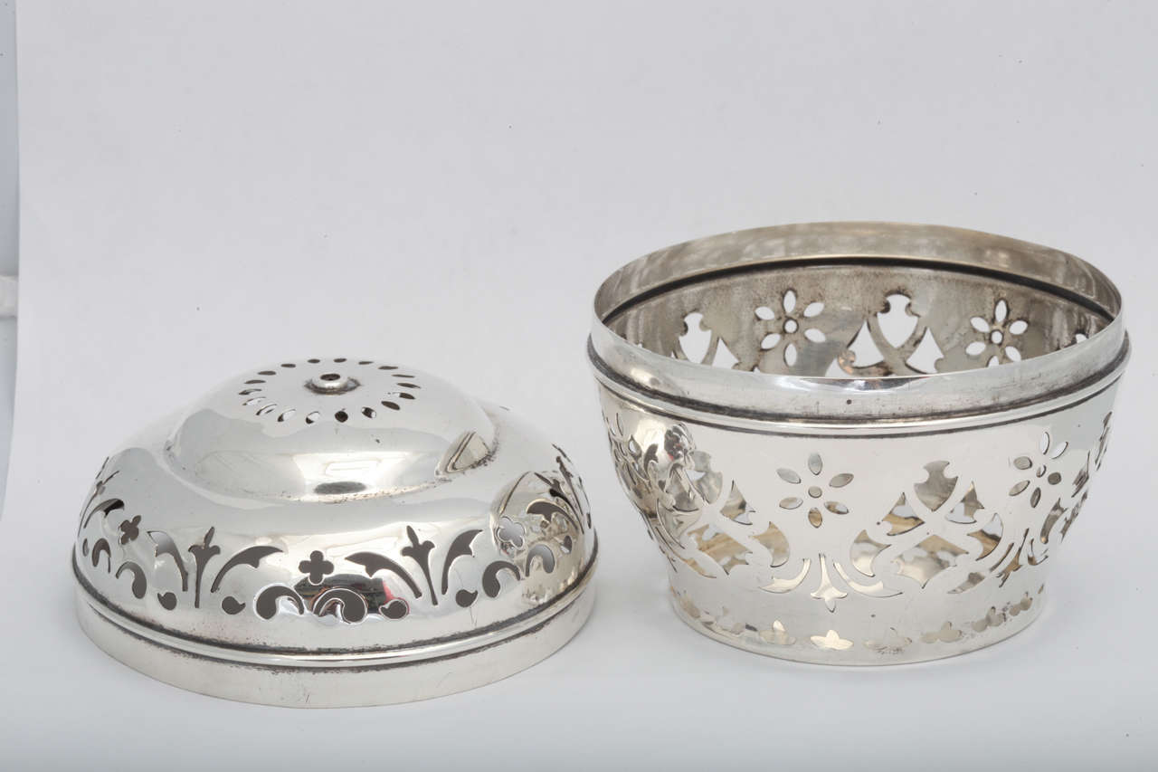 Unusual Edwardian Sterling Silver Thread Holder