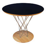 Table d'appoint Modernica Cyclone d'Isamu Noguchi