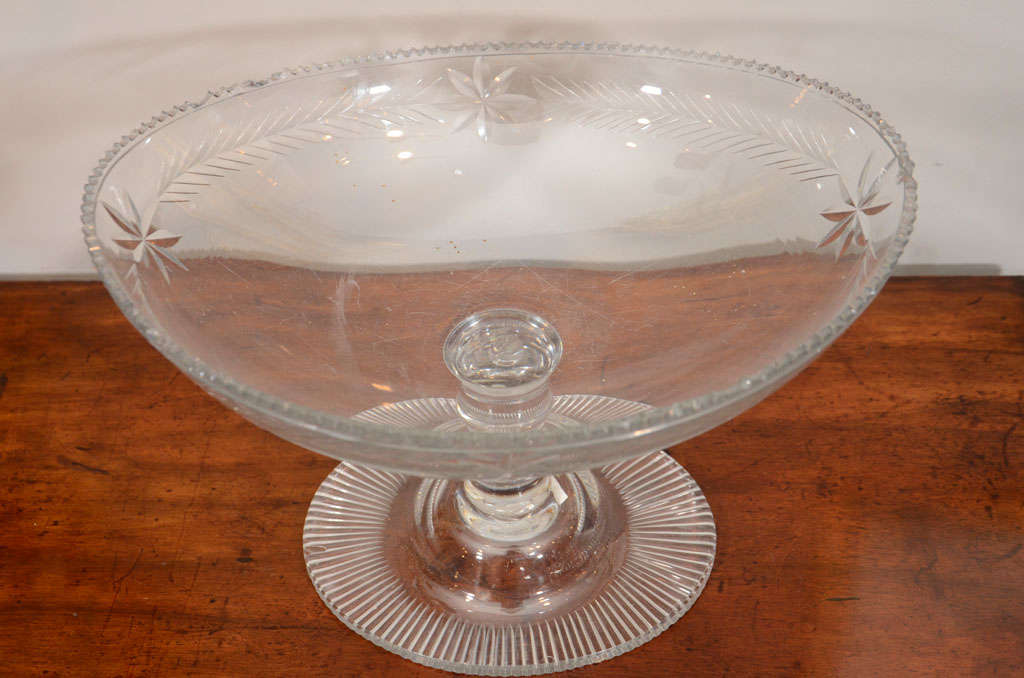 Irische Kompottschale aus geschliffenem Glas, frühes 19. Jahrhundert im Zustand „Gut“ im Angebot in New York, NY