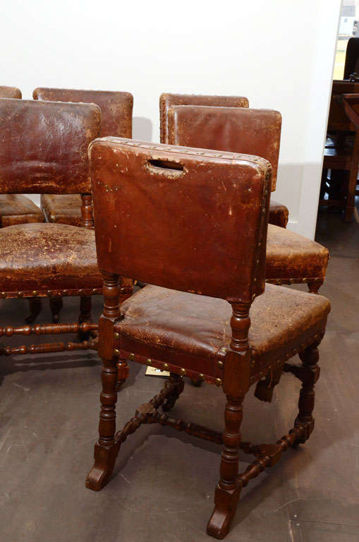 Ensemble de six chaises anciennes en cuir, Angleterre, 19ème siècle en vente 3