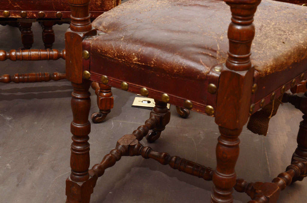 Ensemble de six chaises anciennes en cuir, Angleterre, 19ème siècle en vente 4