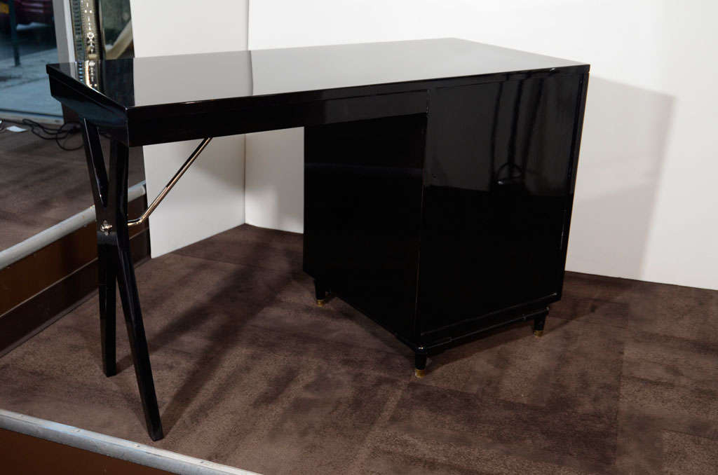 Modernist Desk In Ebonized Mahogany in the Manner of Gio Ponti 6