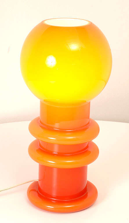 60 Mod Italian orange cased glass table lamp

If you send an inquiry to us and do not receive a response, please contact us directly at 202-333-4663.