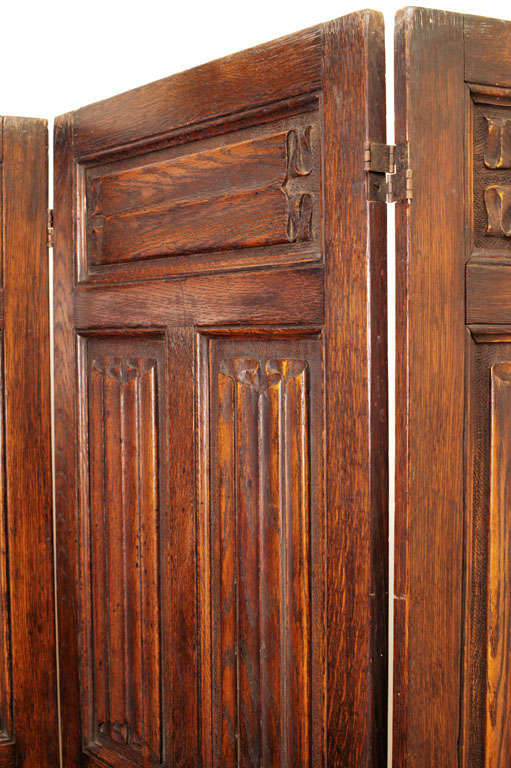 American Early 20th C. Drapery Motif Tri-fold Oak Screen