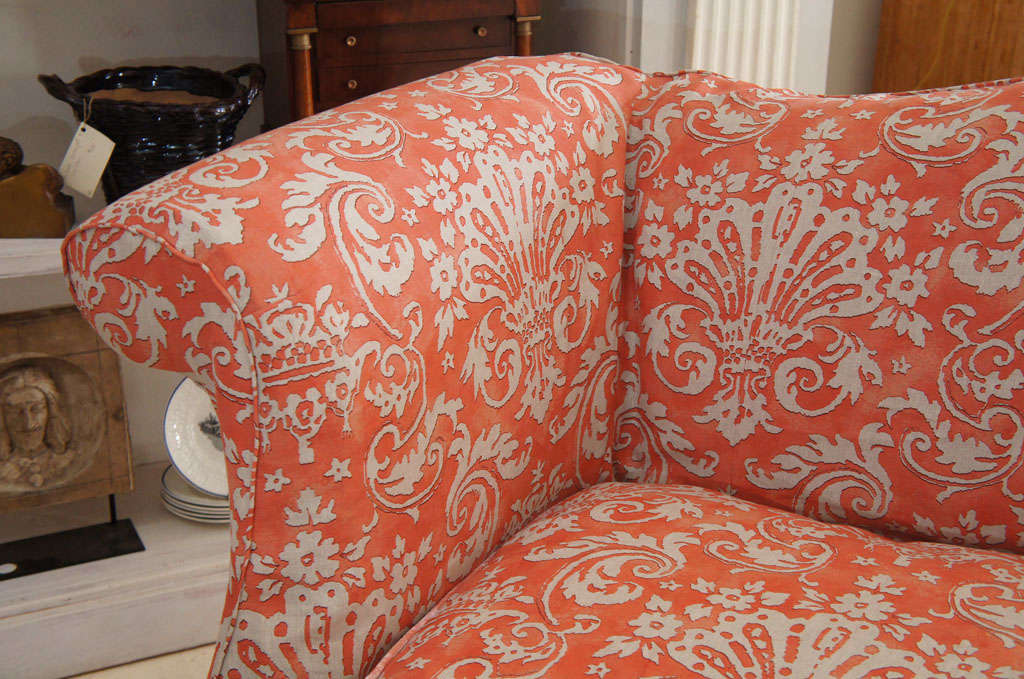 Slipcovered Sofa in Vintage DEDAR Fabric In Excellent Condition For Sale In Hudson, NY