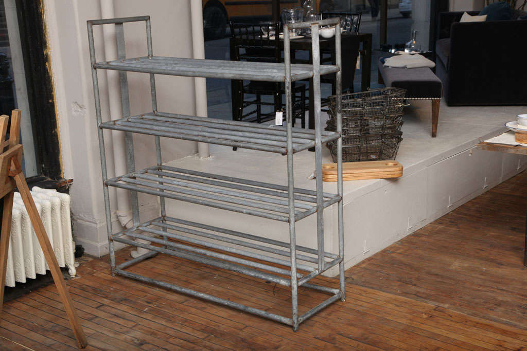 Metal Rectangular Bakers Rack For Sale at 1stDibs