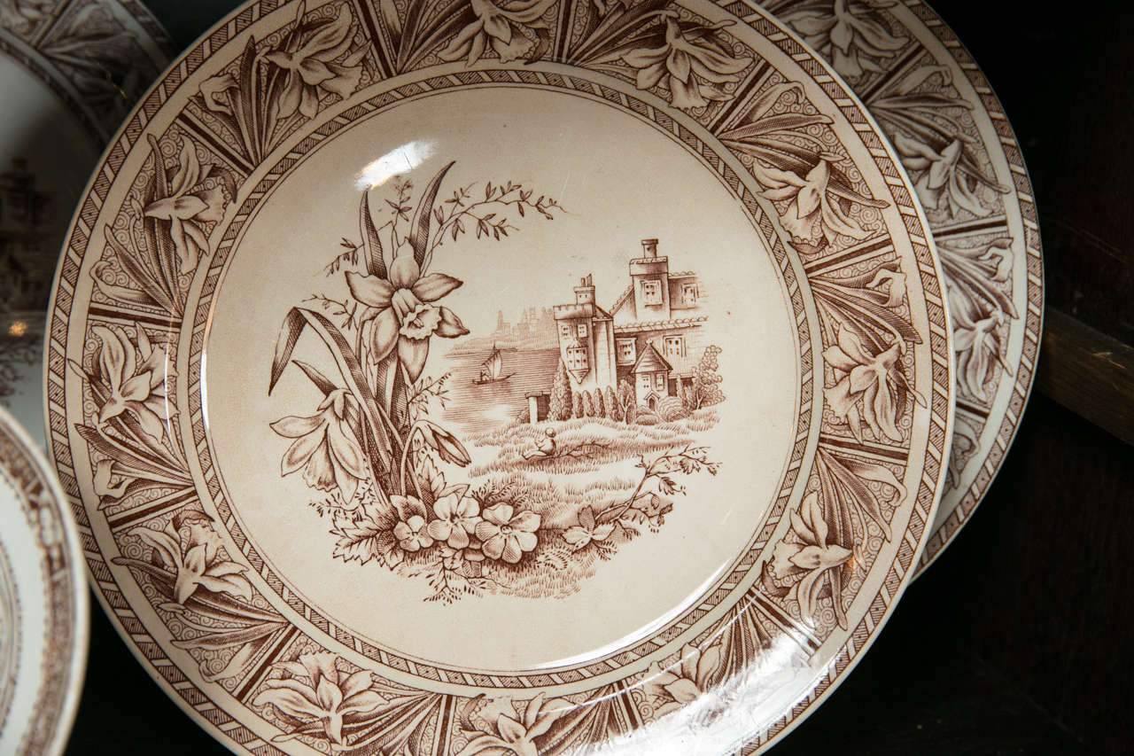 A large collection of English brown transfer ware In Good Condition In New York, NY