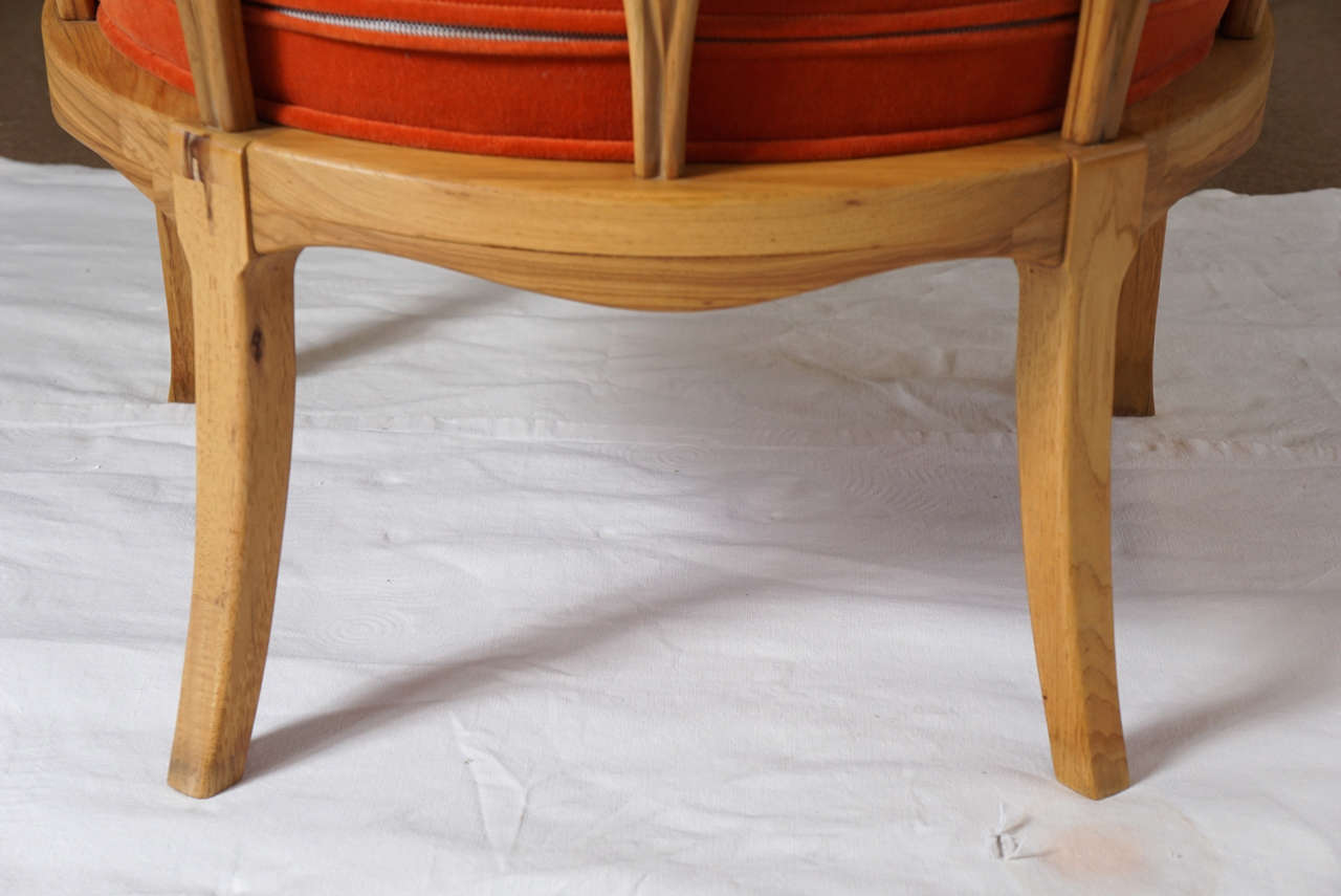 American Pair of mid century modern chairs after Dorothy Draper For Sale