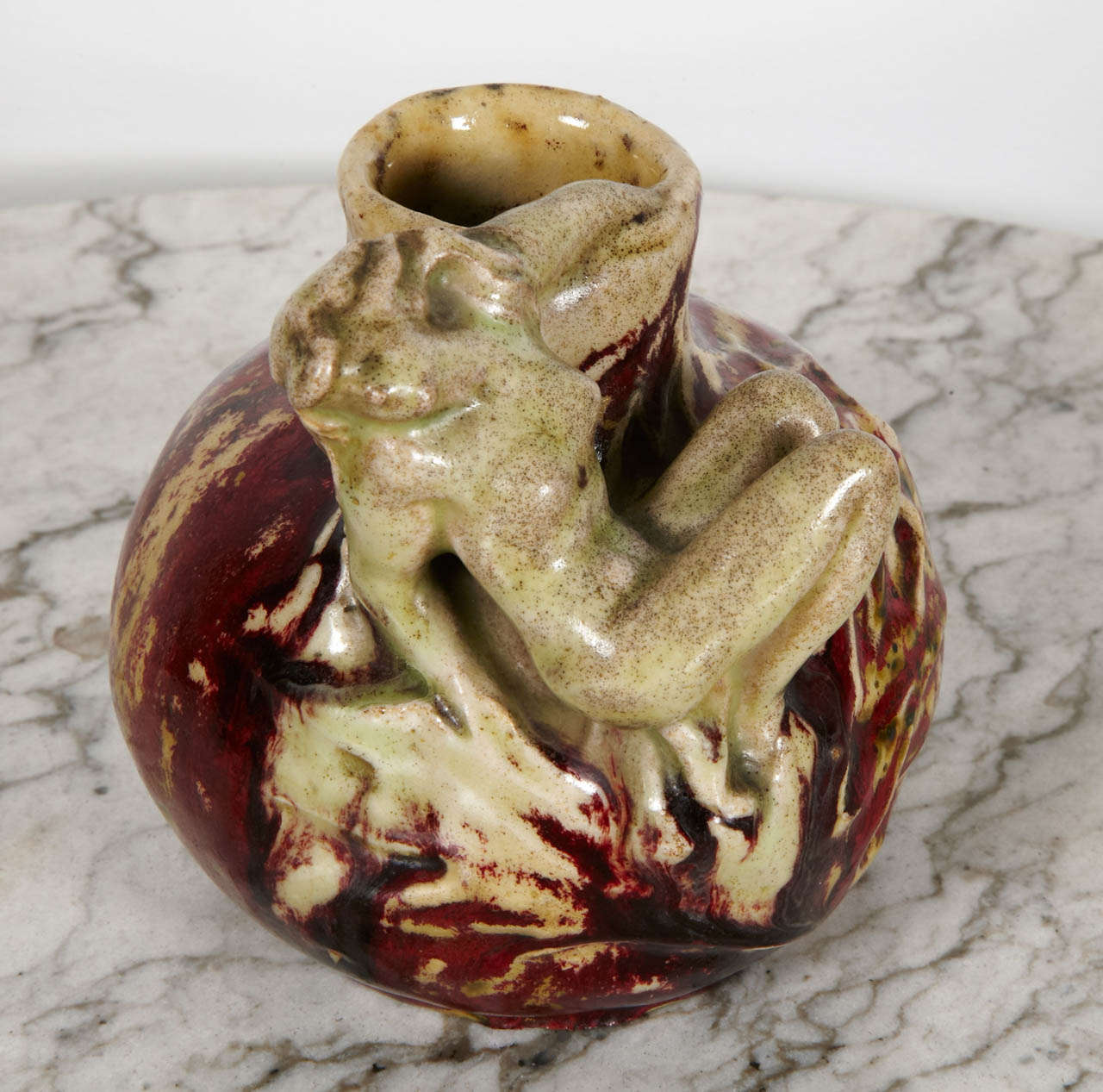 Rare and beautiful vase in stoneware by Dalpayrat.
Rich blood of ox with a young woman , organic form.
This piece is an artistic vase , signed with