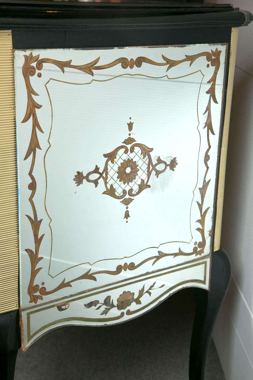 Exceptional Verre Eglomise Mirrored Chest by Jansen 2