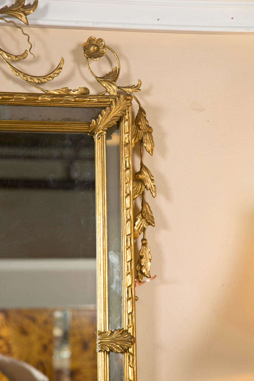 French Classical Style Gilded Mirror In Good Condition In Stamford, CT