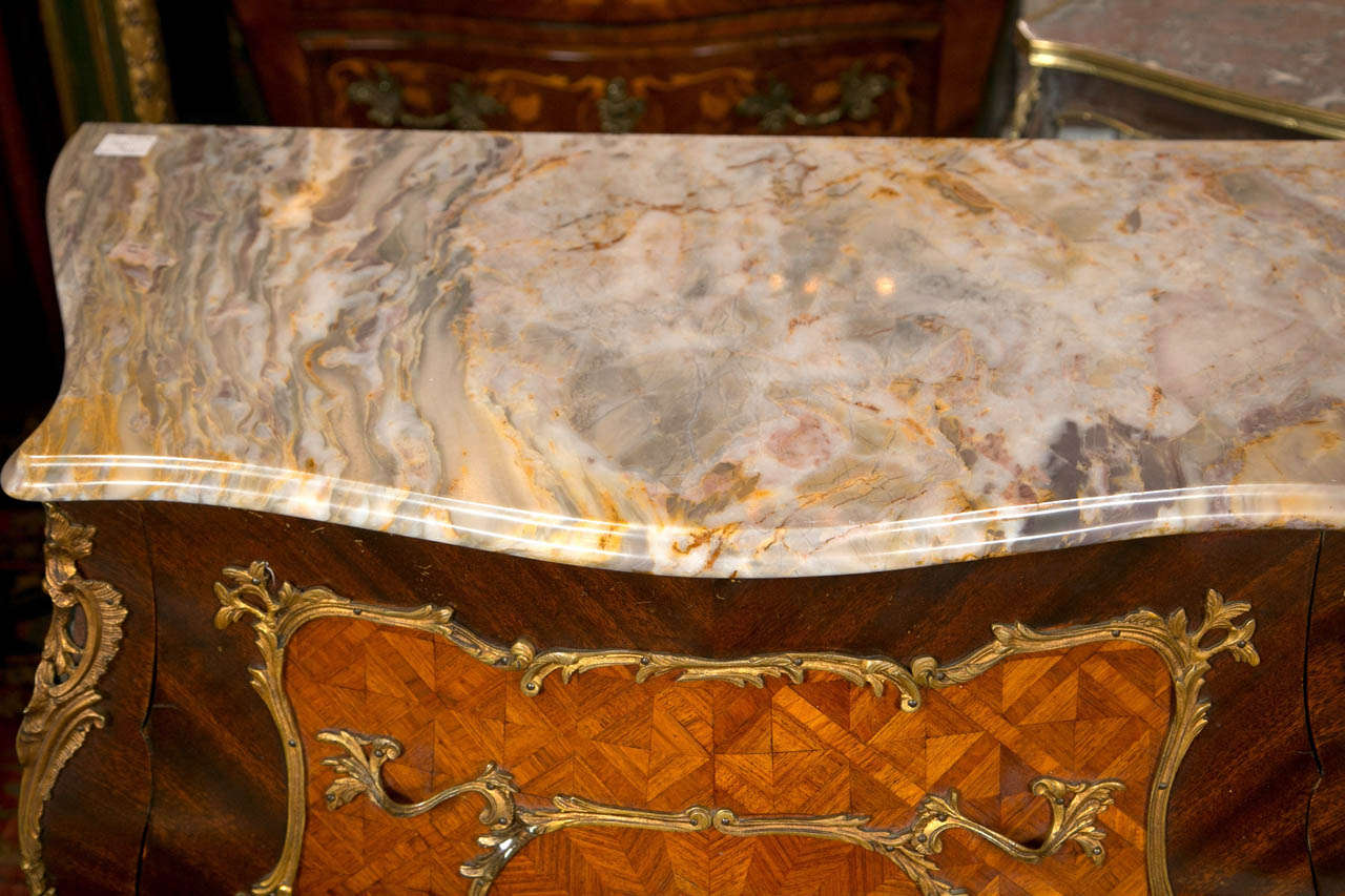 Baroque A Pair of French Bombe Marble Top Commodes / Nightstands