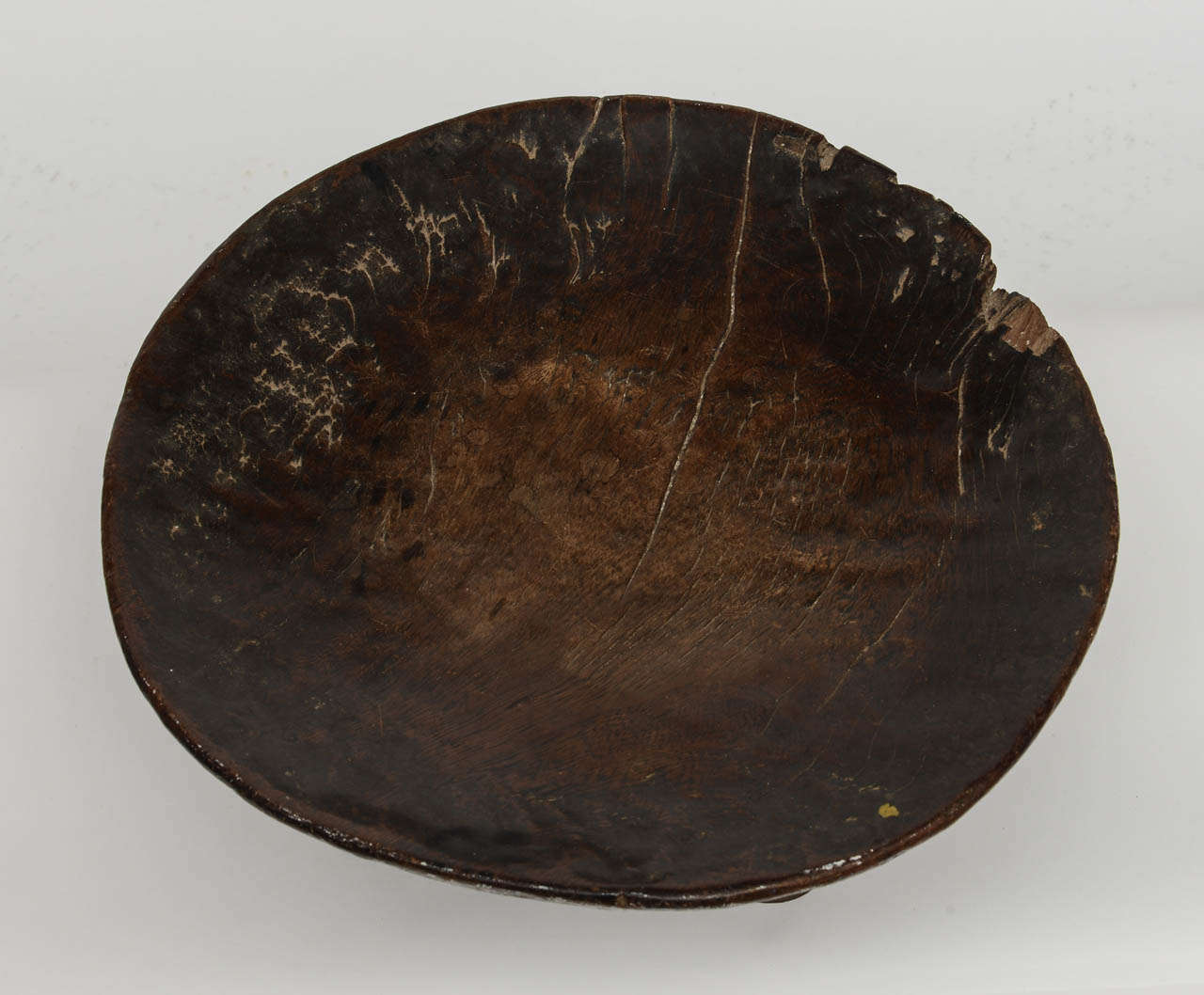 West African Hand-Carved Wood Bowl In Fair Condition In Miami, FL
