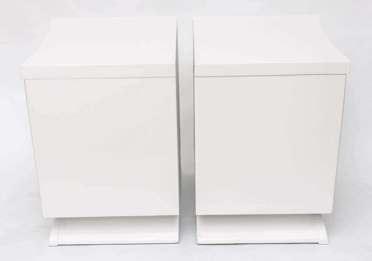 Pair of Mid Century Modern 1960's White Lacquered Bedside Tables 2