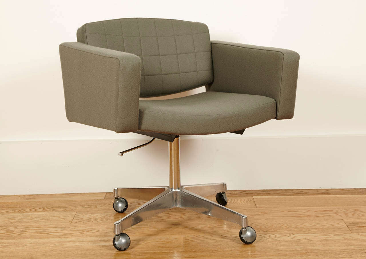 Conseil Chair Designed By Pierre Guariche - Meurop Edition - 1960 For Sale 2