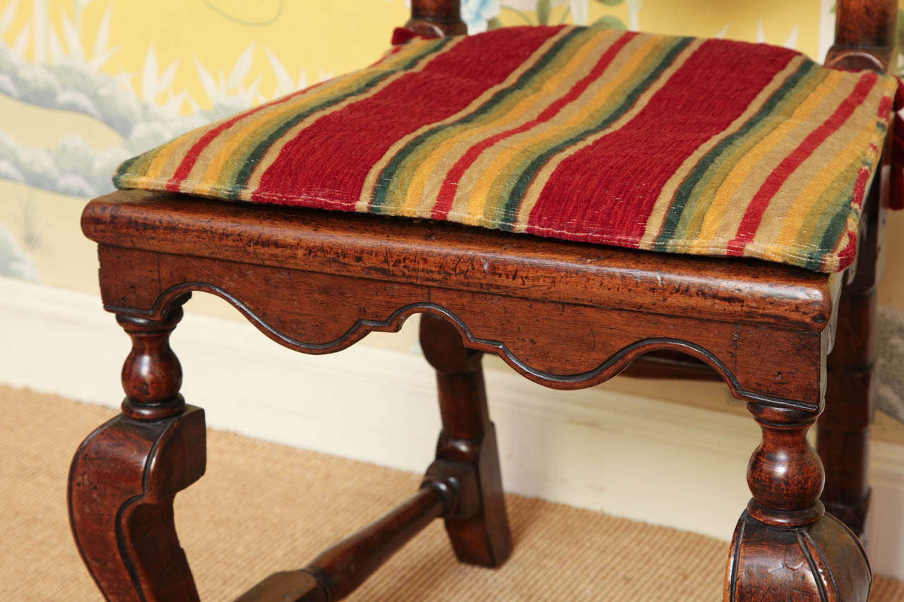 Carved Pair of William & Mary Period Walnut Tall Back Sidechairs, English, circa 1690 For Sale