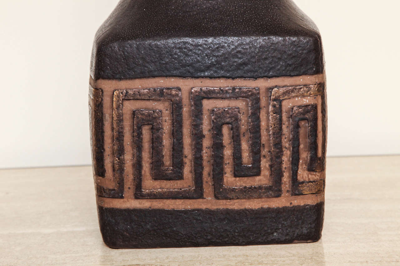 Large Ceramic Lamp With Greek Key Detail c. 1970 In Excellent Condition For Sale In New York, NY