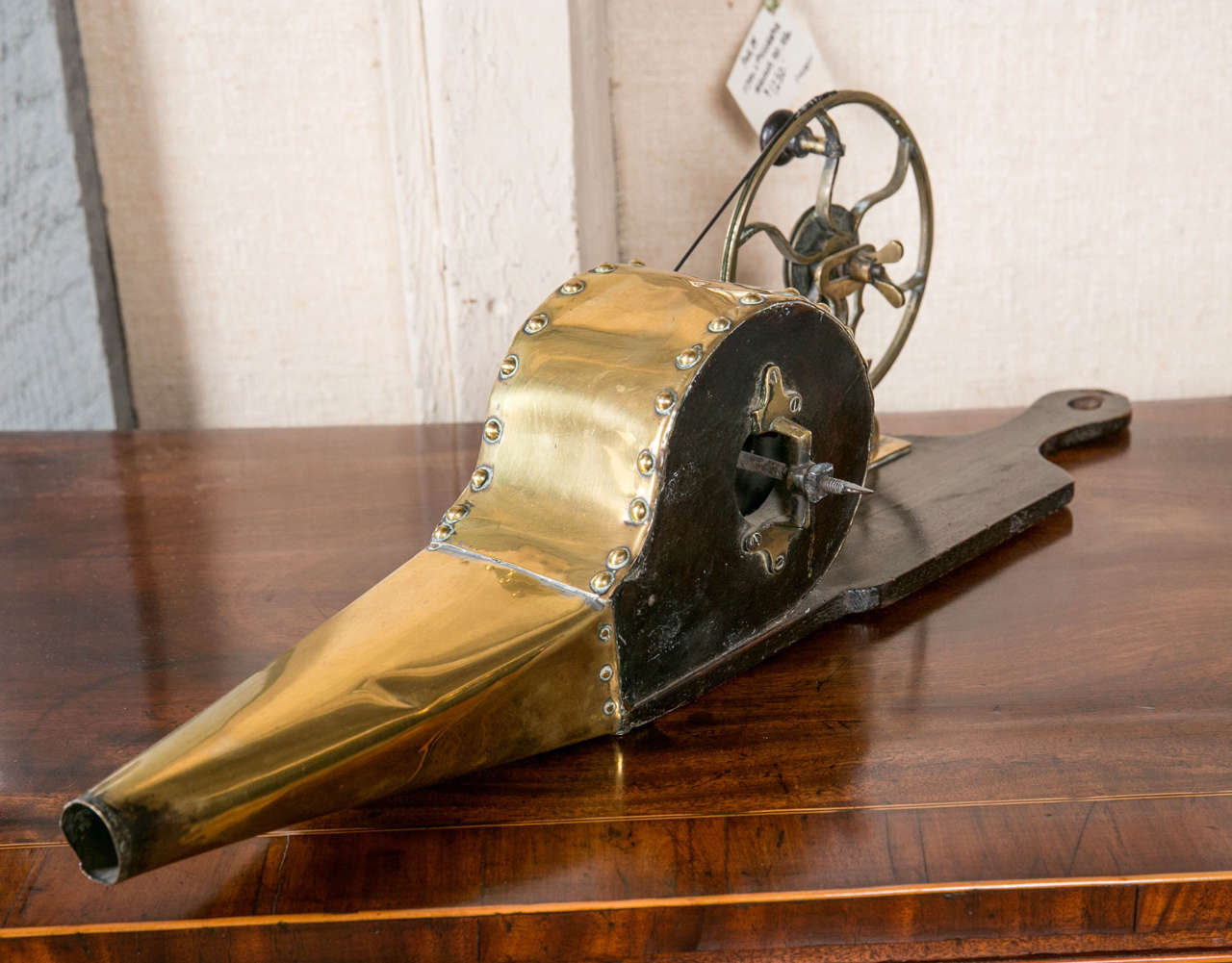 Brass Mechanical Peat Bellows In Excellent Condition In Woodbury, CT