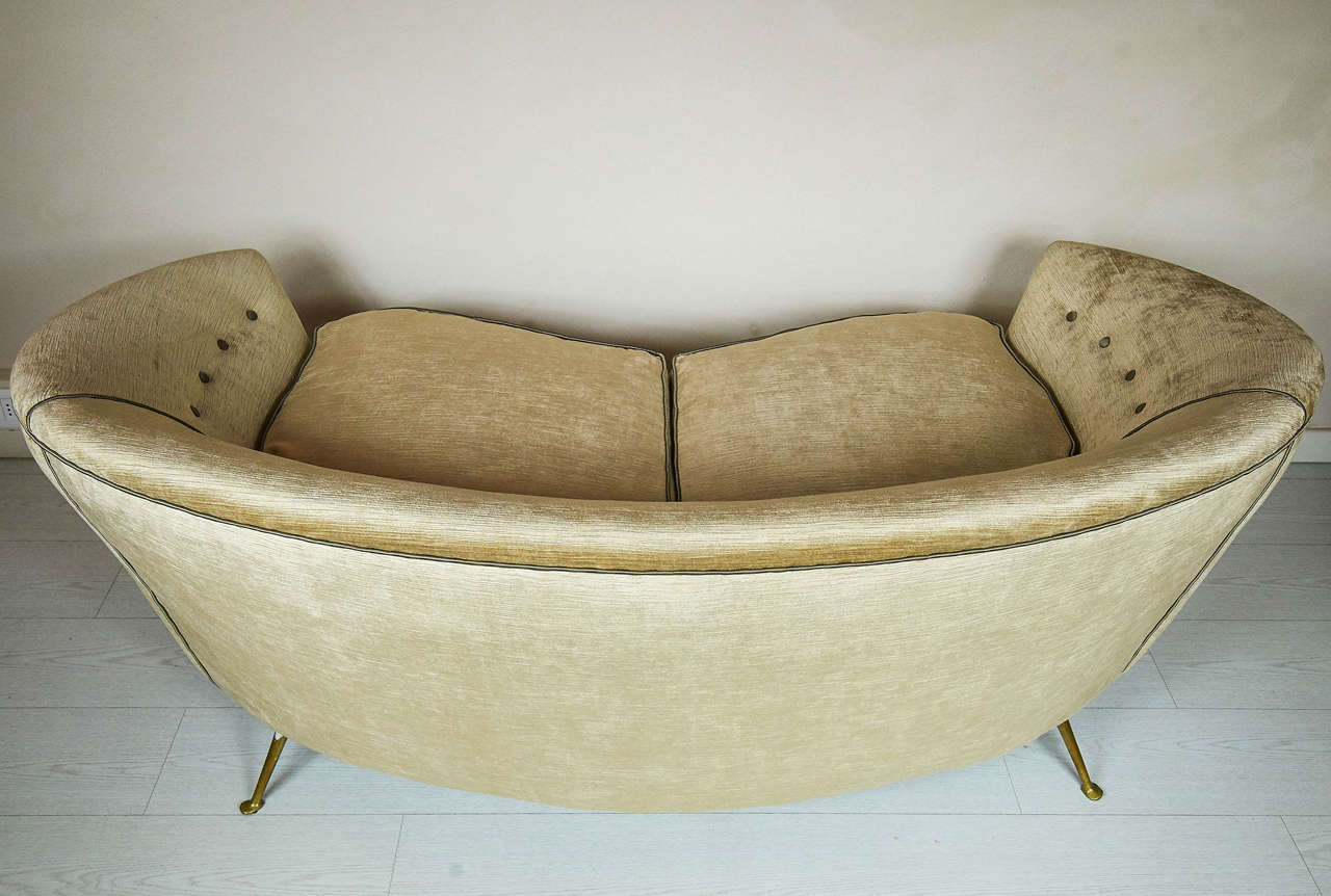 Pretty Italian Two-Seat Curved 1950s Sofa by Lenzi  1