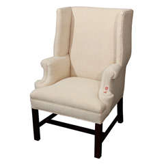 Small Wingback in Linen