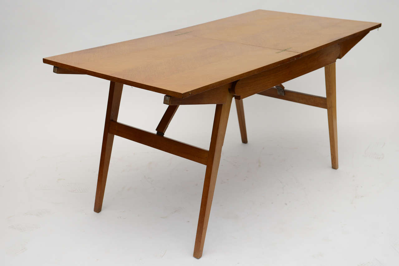 Guillerme et Chambron Oak Collapsible Desk/ Cocktail Table In Good Condition In East Hampton, NY