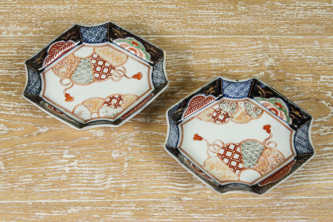 A pair of small octagonal Japanese Imari Sauce Dishes, Meiji Period. c. 1900.