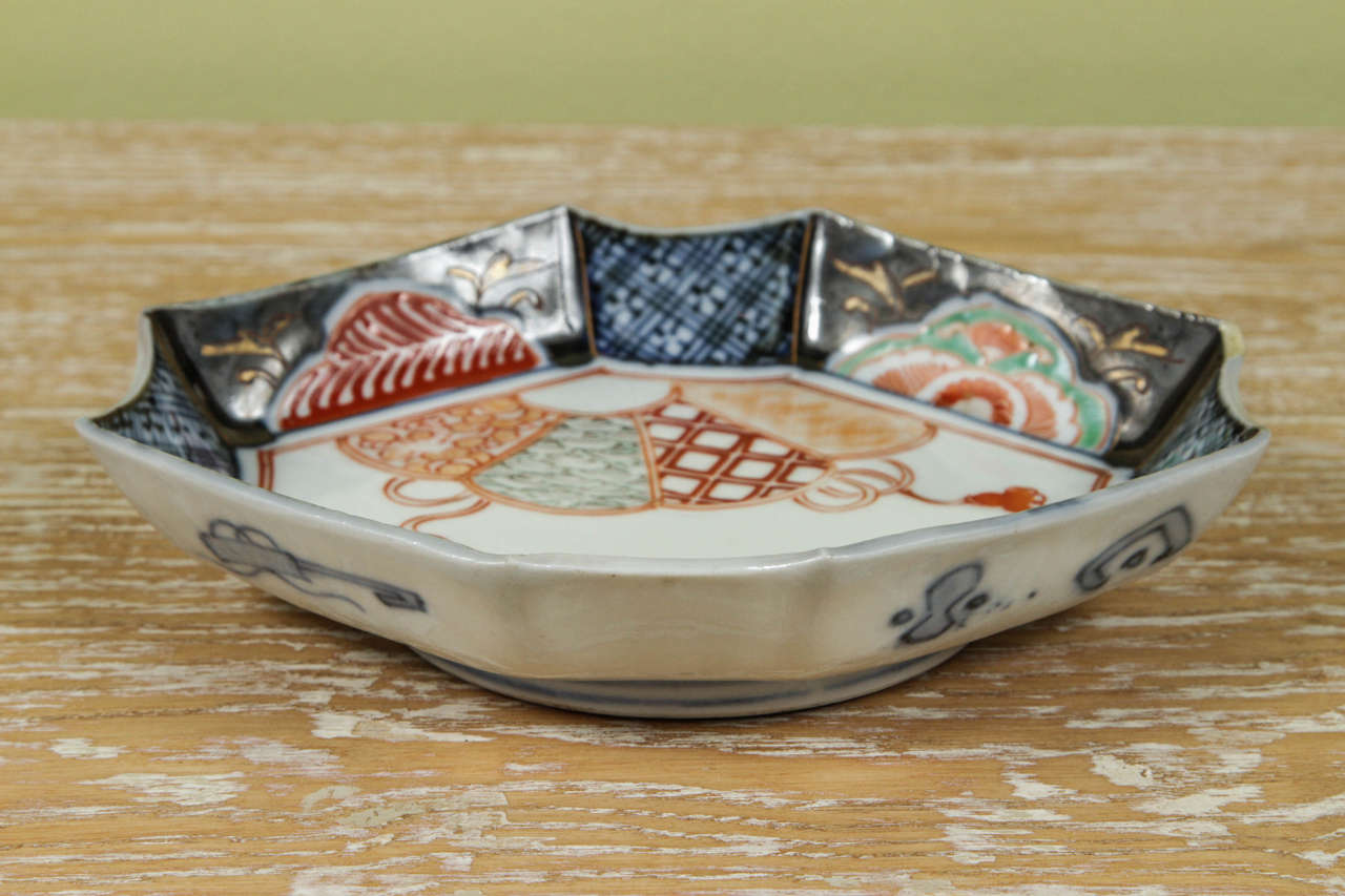 20th Century Pair of Japanese Imari Sauce Dishes, circa 1900