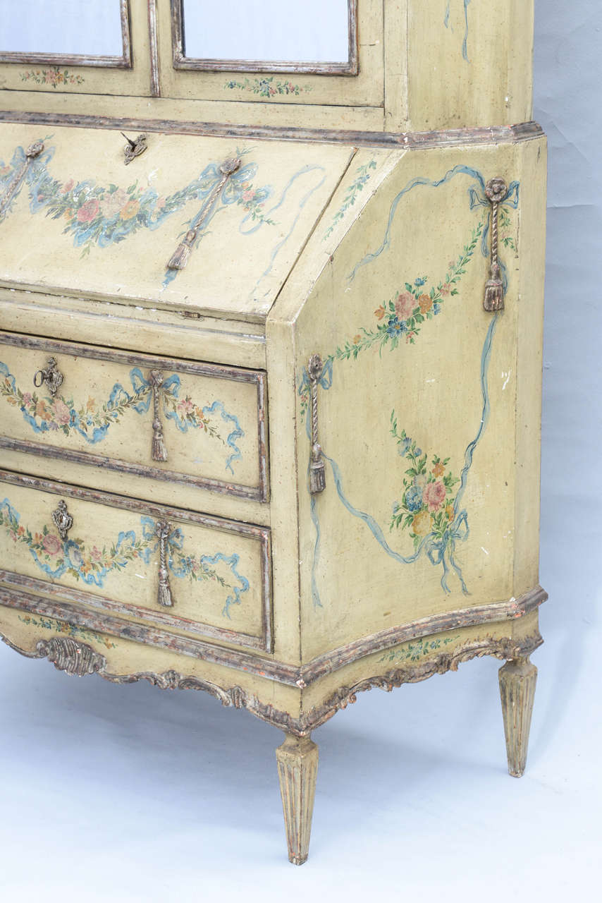 Fine Hand-Painted Venetian 19th Century Secretaire For Sale 4