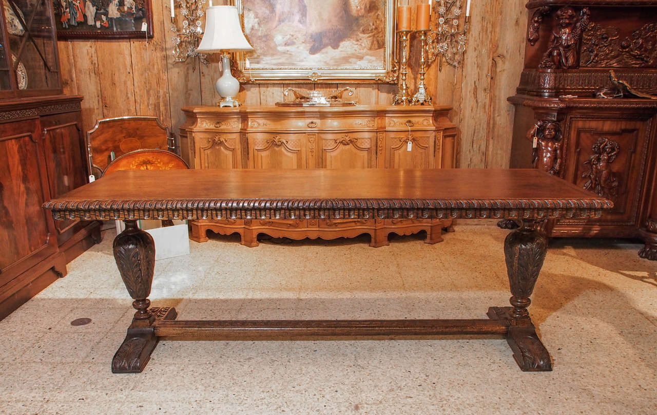 Antique 19th Century English Oak Trestle Table In Excellent Condition In New Orleans, LA