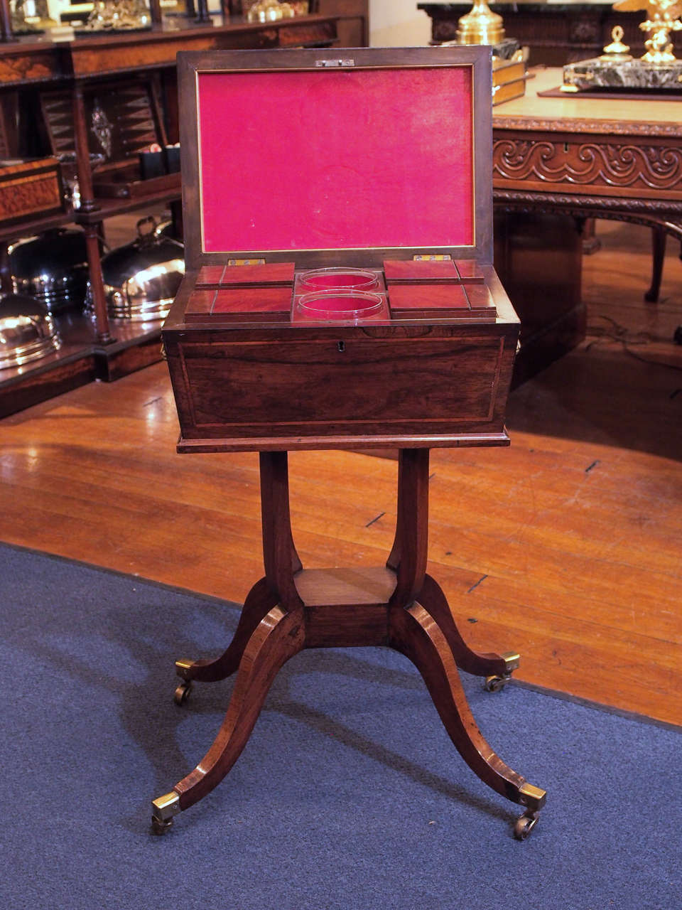 Antique English Rare Rosewood Teapoy, circa 1820-1830 In Excellent Condition In New Orleans, LA