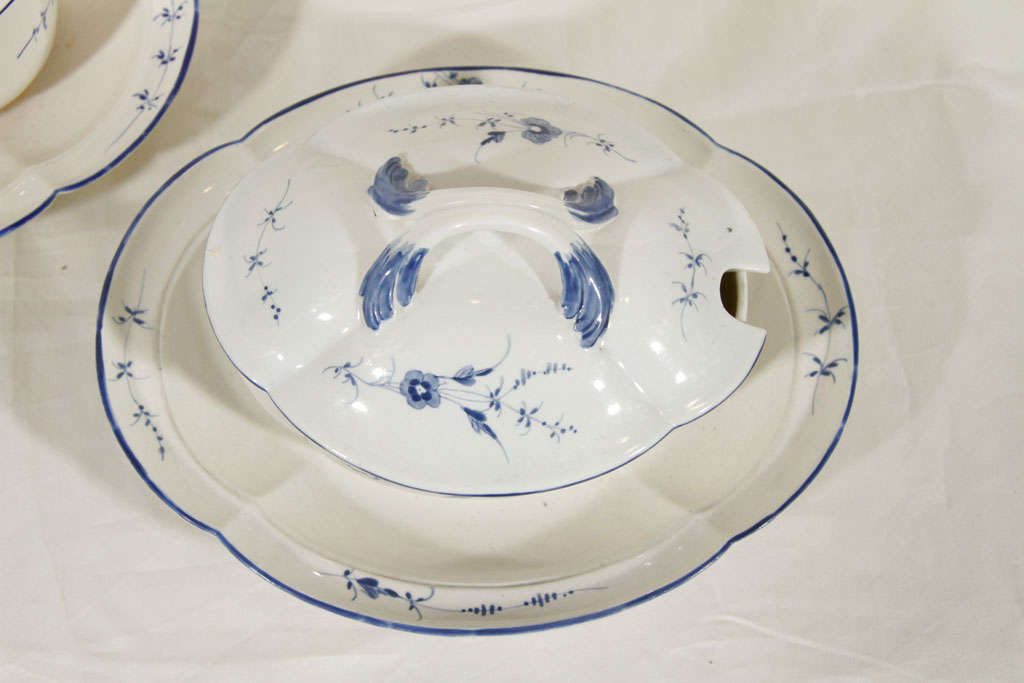 French A Pair of 18th Century Chantilly Porcelain Blue and White Small Tureens