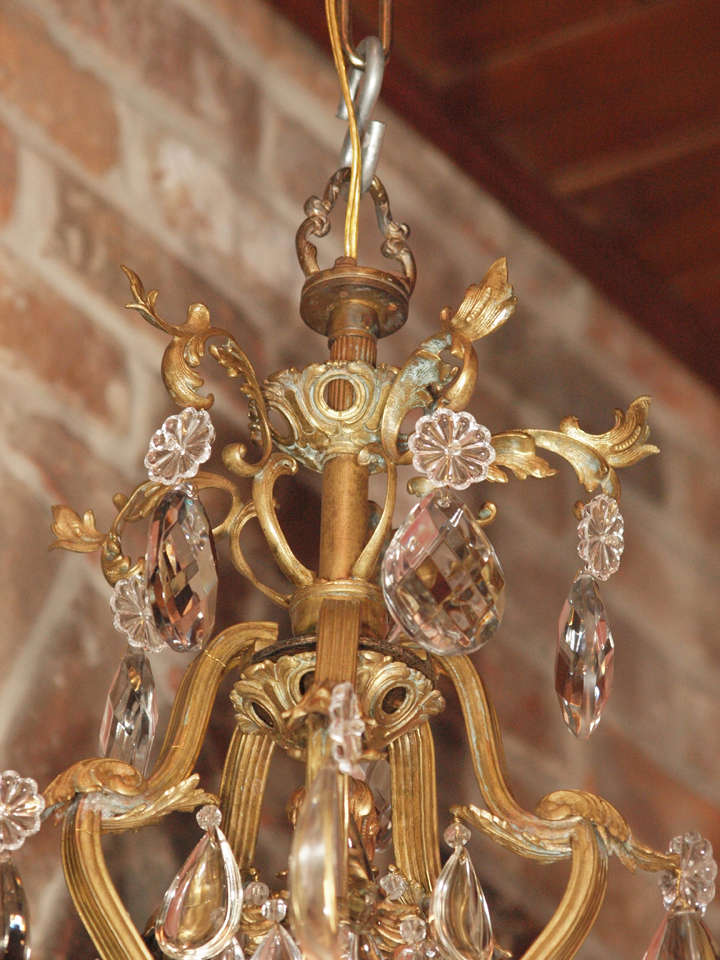 Antique French crystal and bronze d'ore 20-light chandelier In Good Condition In New Orleans, LA