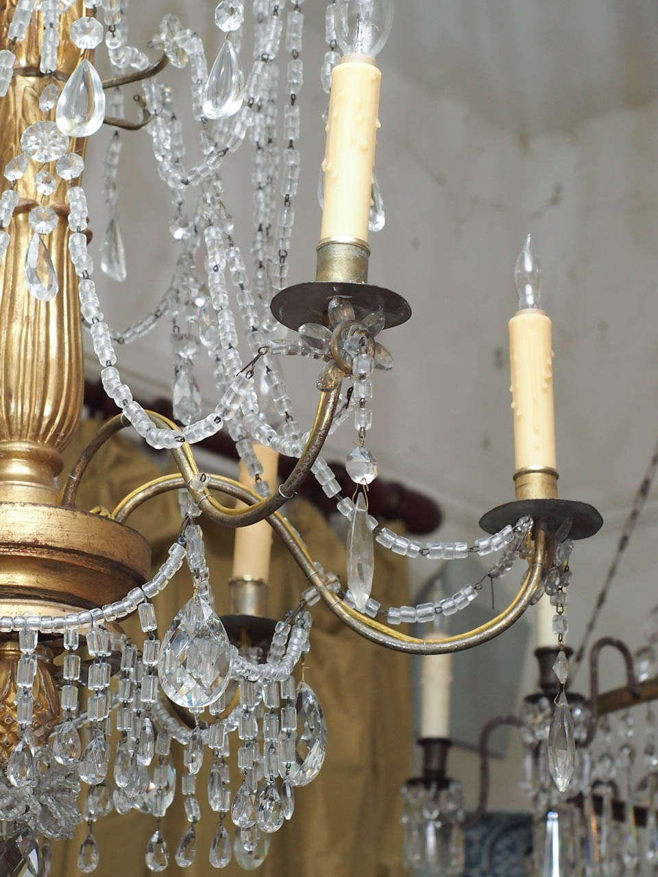 Italian Genovese Chandelier with Gilt Iron Arms And Wood Stem 1