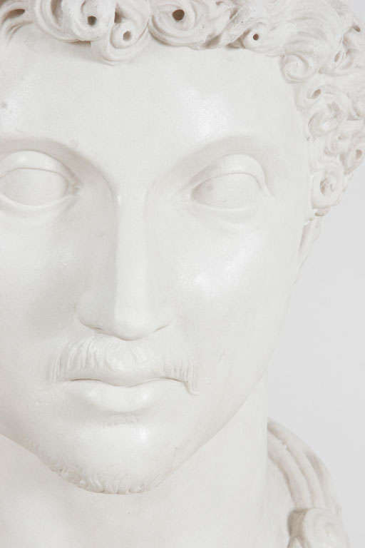 Large Vintage Bust of a Man In Excellent Condition For Sale In London, GB