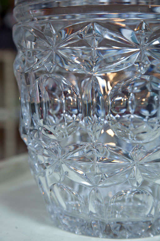 Elegant French Cut Crystal Ice Bucket In Excellent Condition In Mt Kisco, NY
